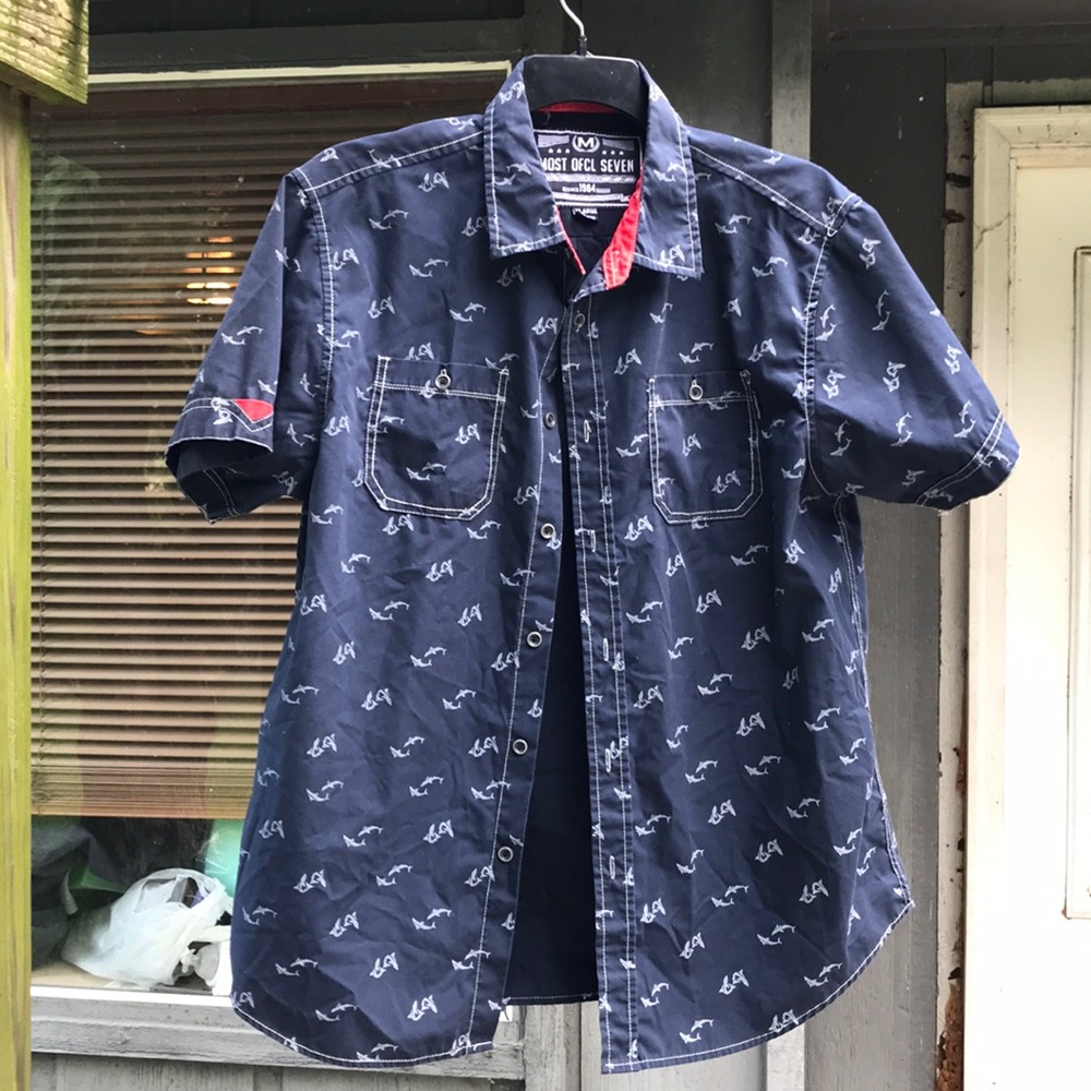 Button-up fishing shirt